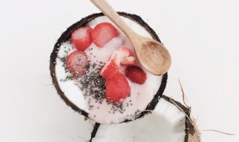 Coconut & Chia Breakfast Pudding: A Nutritious Morning Meal