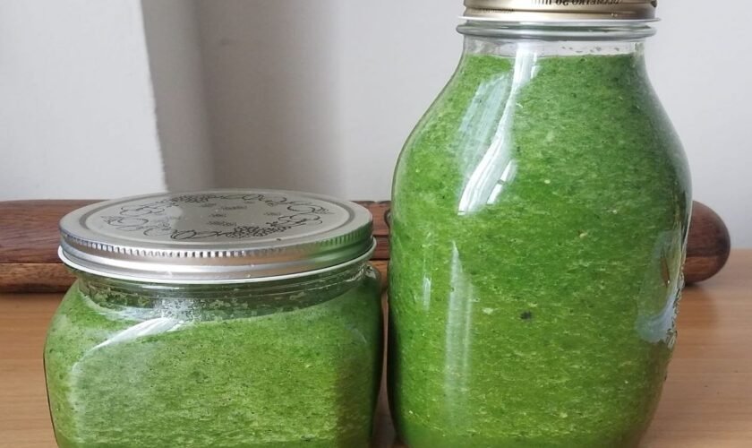 Caribbean Green Seasoning: A Flavorful, Herbal Marinade