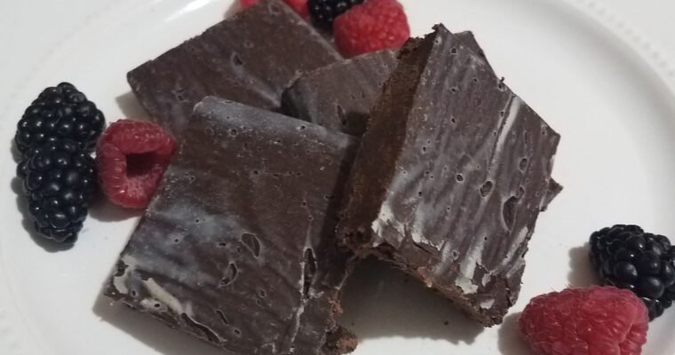 No-Bake Date Fudge: Easy and Healthy Sweet Treat