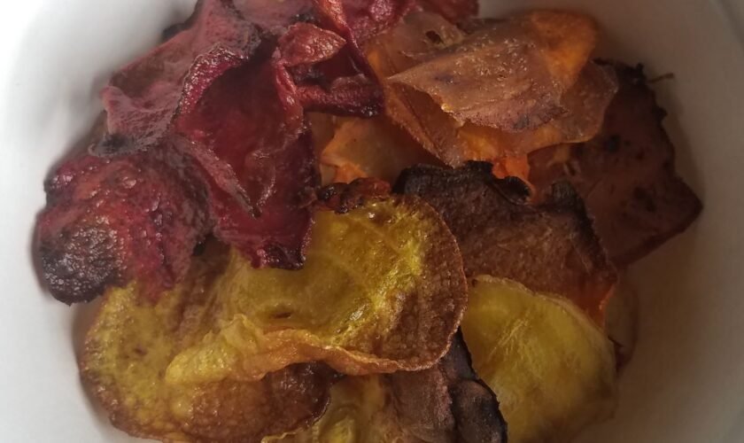 Root Vegetable Chips: A Crispy, Healthy Alternative to Traditional Chips