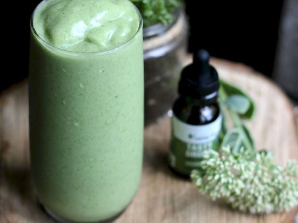 3 Super-food Smoothies To Get Your Daily Dose Of Hemp Oil