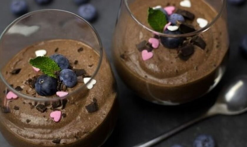 Delicious Healthy Vegan Chocolate Pudding: A Guilt-Free Dessert in Minutes