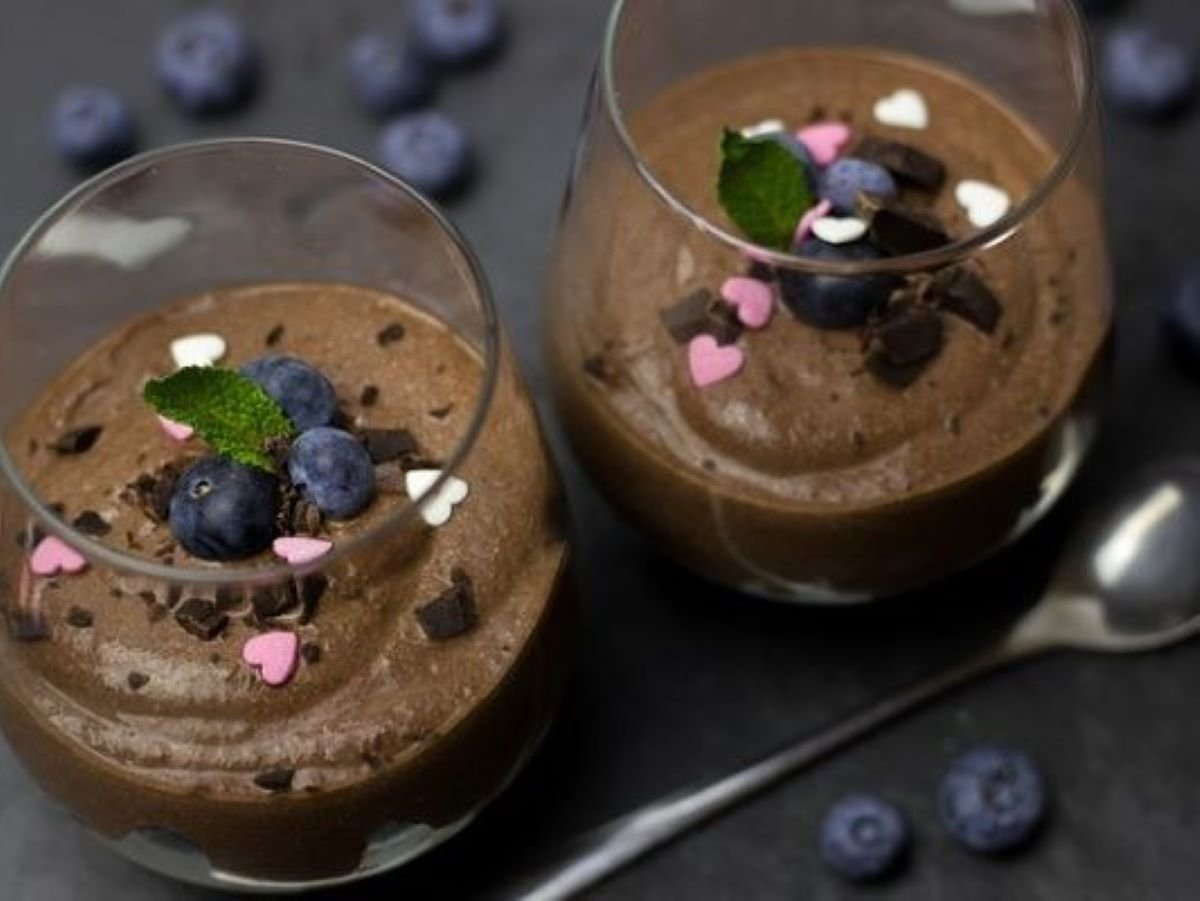 Delicious Healthy Vegan Chocolate Pudding: A Guilt-Free Dessert in Minutes