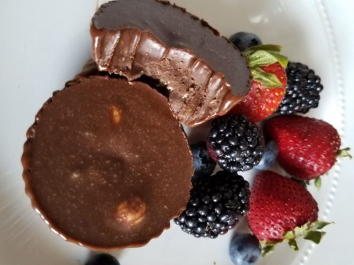 Irresistible Keto Chocolate Fat Bombs – Your Perfect Sweet and Crunchy Treat